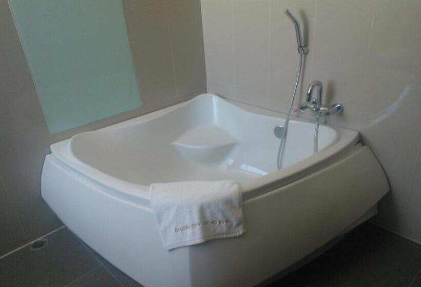 패밀리 스위트, Golden City Rayong