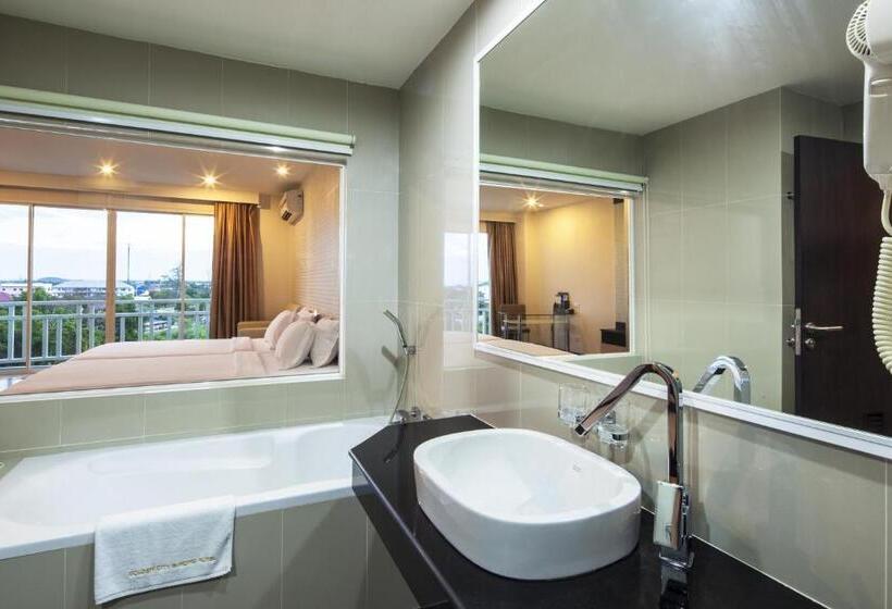 디럭스 룸, Golden City Rayong