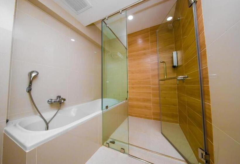 سوئیت پریمیوم, Golden City Rayong