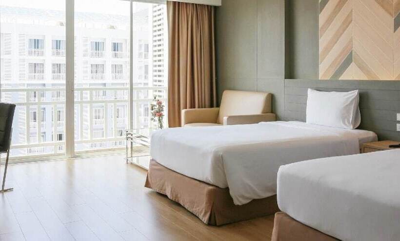 디럭스 룸, Golden City Rayong