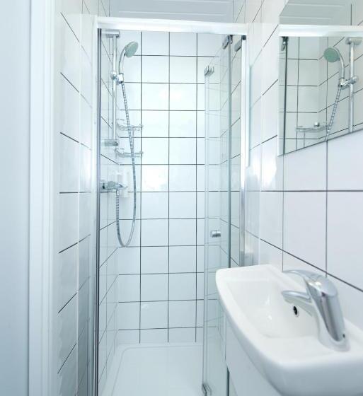 اتاق استاندارد, Angus