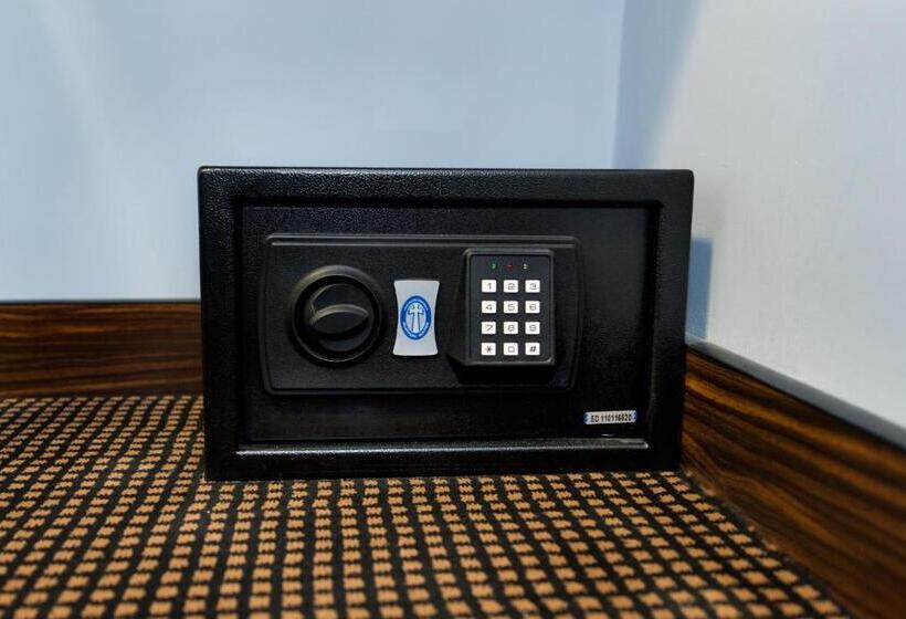 اتاق استاندارد یک نفره, Angus