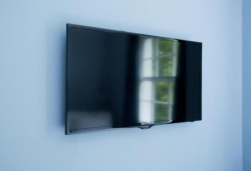 اتاق استاندارد یک نفره, Angus