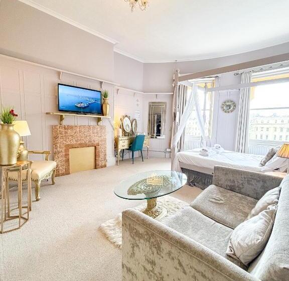 Полулюкс, X Hotel Brunswick Square