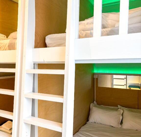 Семейное Студио, X Hotel Brunswick Square