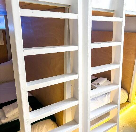 패밀리 스튜디오, X Hotel Brunswick Square