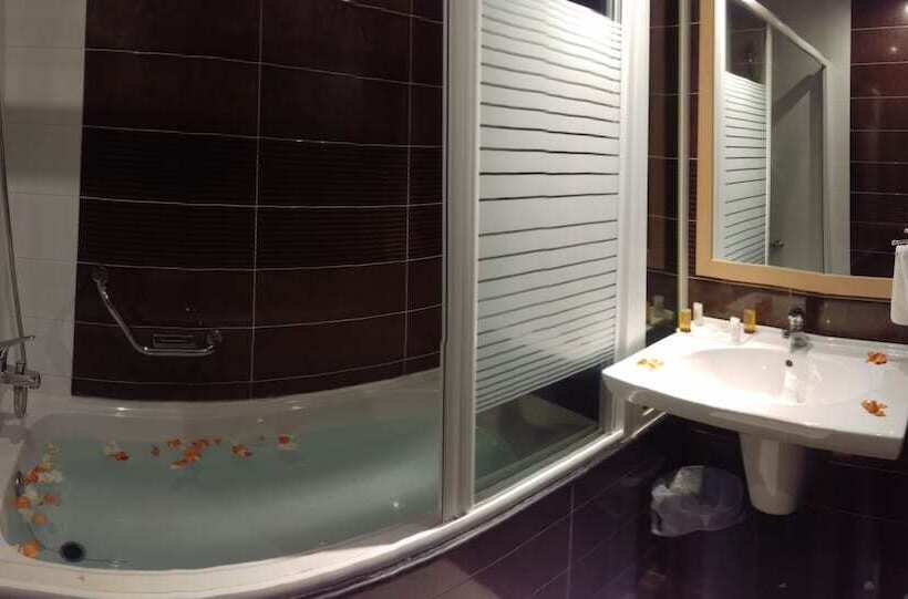 سوییت جونیور, Clean