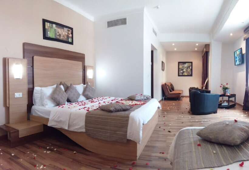 سوییت جونیور, Clean