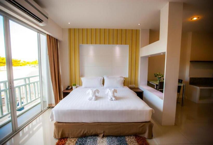 디럭스 룸, Golden City Rayong