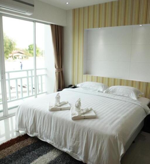 디럭스 룸, Golden City Rayong