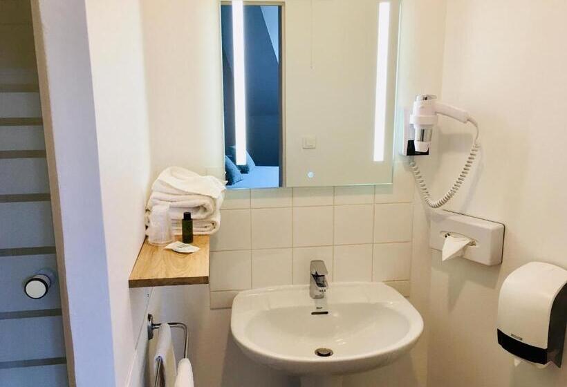 Classic Room with Views, Logis Hôtels Hôtel Marguerite D Anjou Angers Château