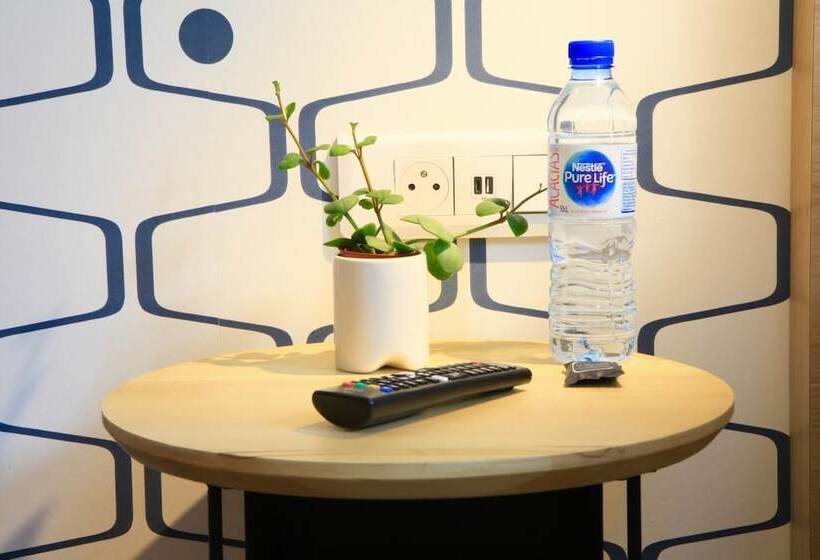 اتاق استاندارد یک نفره, Logis Hôtels Hôtel Marguerite D Anjou Angers Château