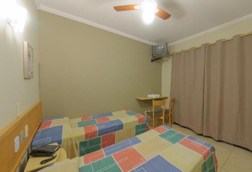 バルコニー付きスタンダードルーム, Montana Serra Negra