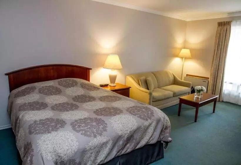 سوییت, Rideau Heights Inn