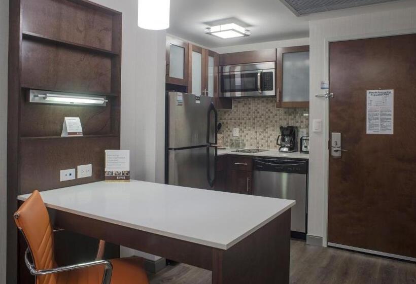 带大床的套房, Staybridge Suites Puebla, An Ihg