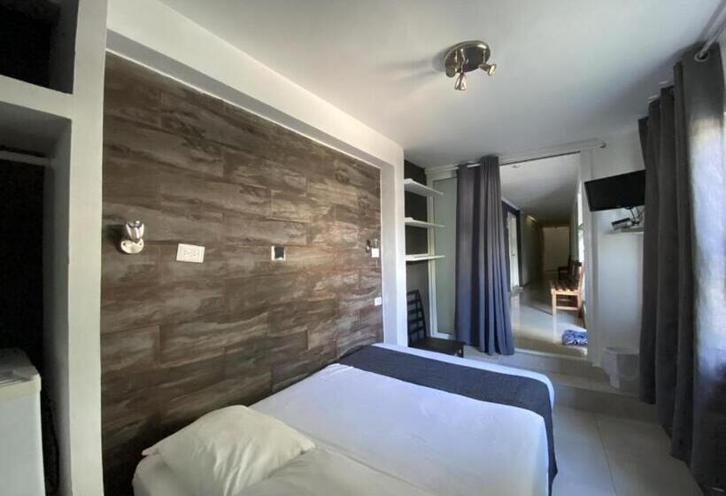 غرفة قياسية, Zyan Rooms