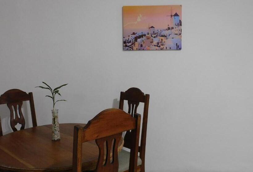 Pokój Standard 2 Łóżka Małżeńskie, Zyan Rooms