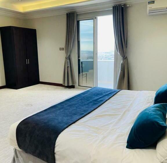 غرفة قياسية مزوَّدة بشُرفة, فندق وريف الشرق