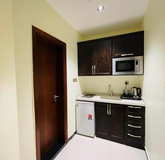 جناح غرفتين نوم, فندق وريف الشرق