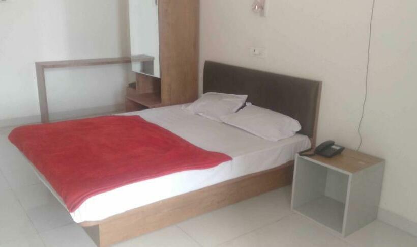 חדר קלאסי לשלושה, Oyo 90370  Lake View