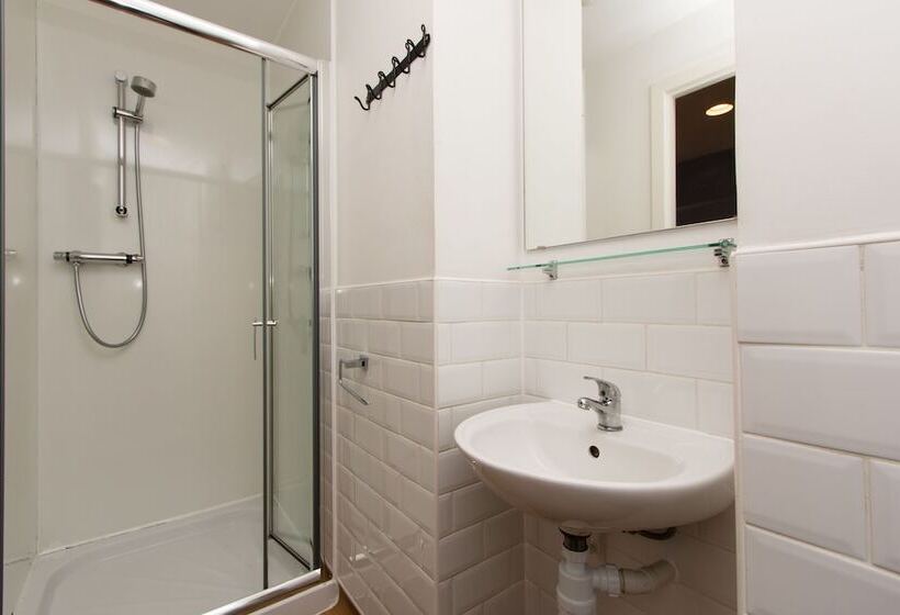 1 Bedroom Penthouse Apartment, Destiny Student Cowgate   Campus Accommodation