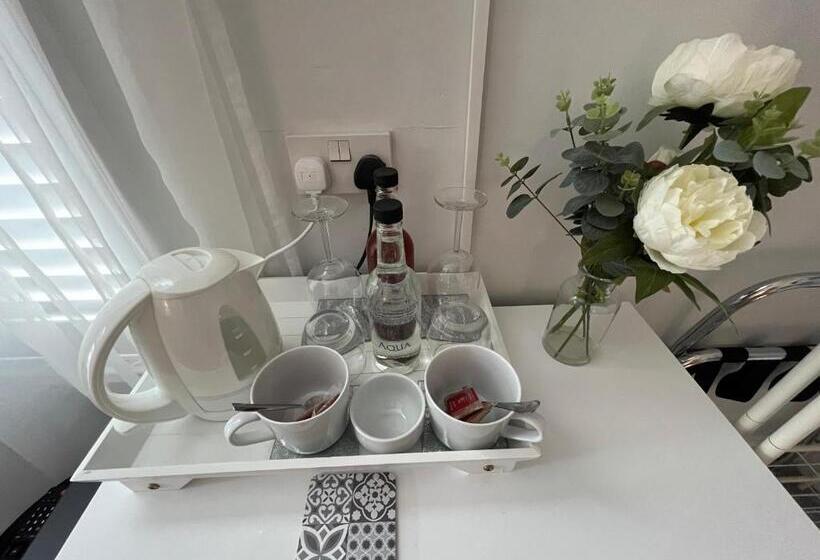 Номер Стандарт, The Glastonbury Townhouse B&b