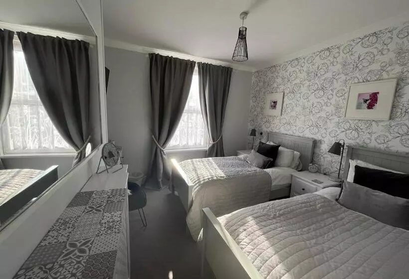 スタンダードルーム, The Glastonbury Townhouse B&b