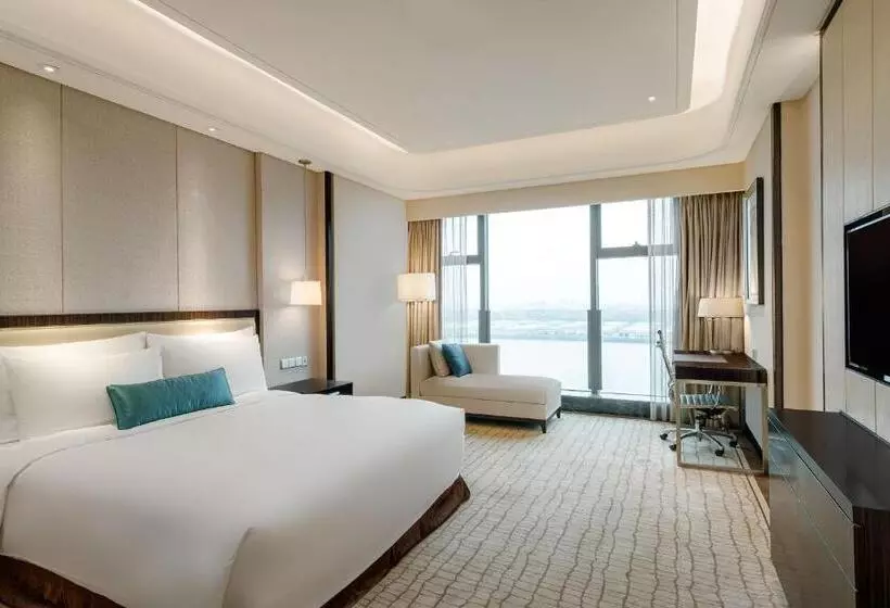 クラブスイート, Crowne Plaza Guangzhou Zengcheng, An Ihg Hotel  Canton Fair Free Shuttle Bus