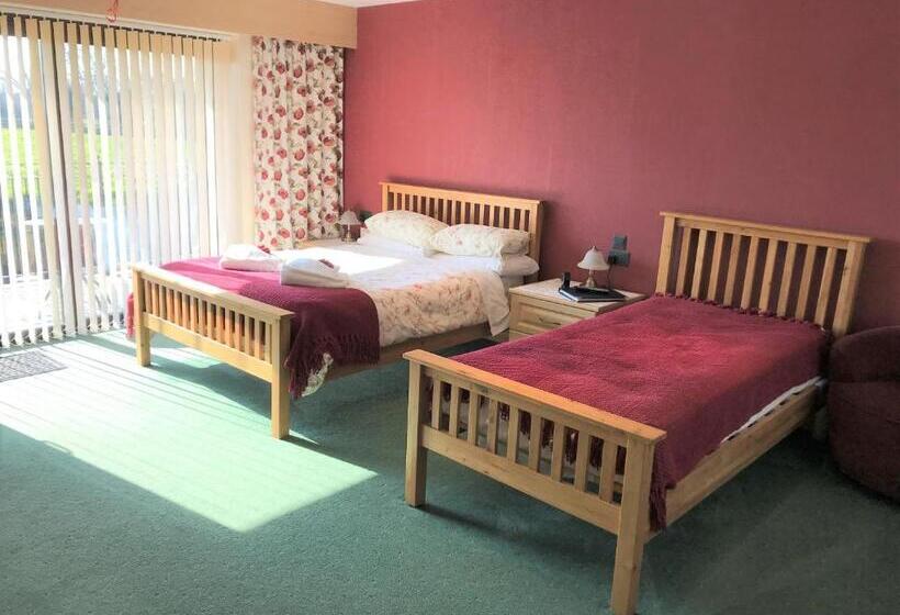 舒适三人间, Double Gate B&b