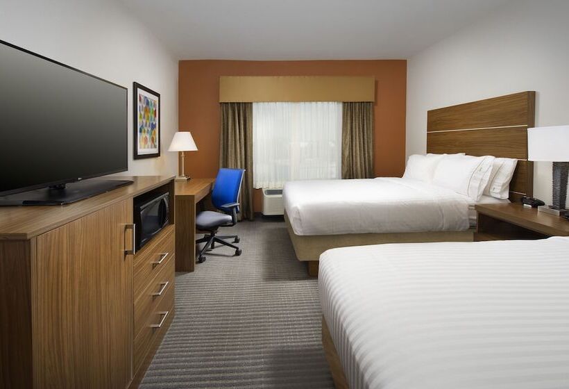 Suite, Holiday Inn Express & Suites Bay City, An Ihg
