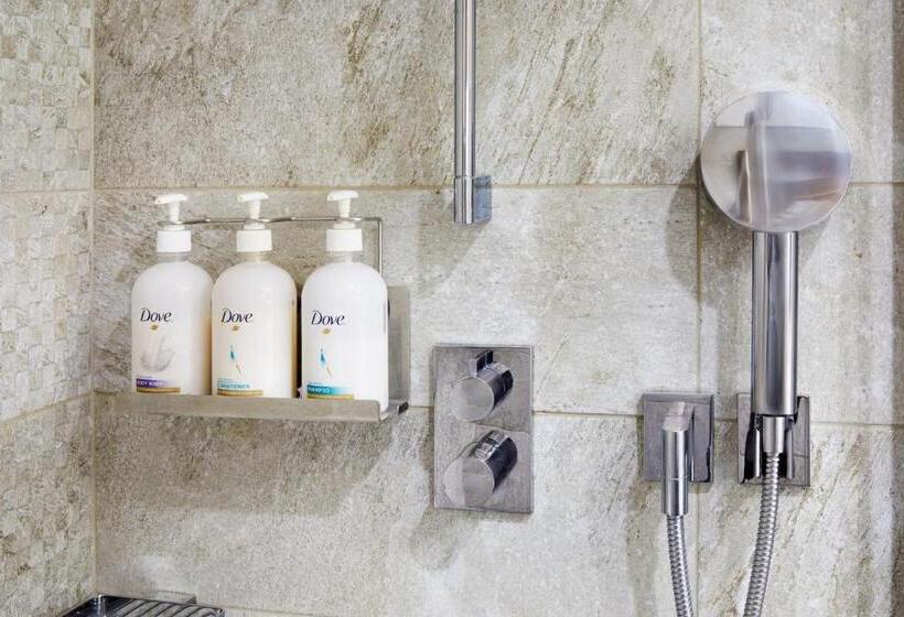 غرفة قياسية فردية, Holiday Inn Istanbul   Kadikoy, An Ihg