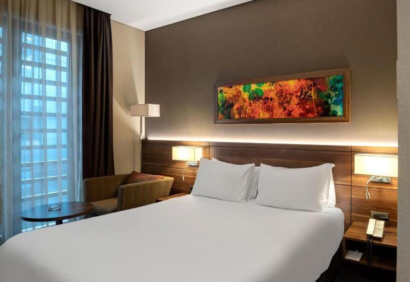 غرفة قياسية, Holiday Inn Istanbul   Kadikoy, An Ihg