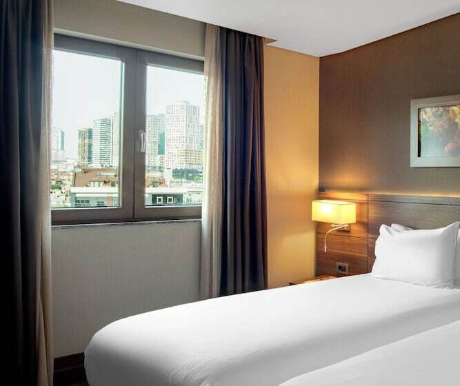 غرفة قياسية, Holiday Inn Istanbul   Kadikoy, An Ihg