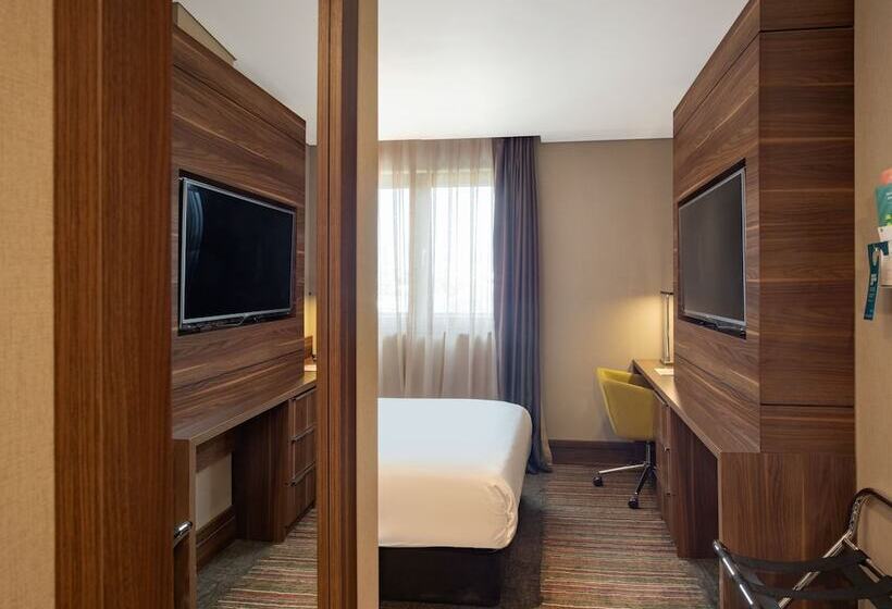 غرفة قياسية, Holiday Inn Istanbul   Kadikoy, An Ihg