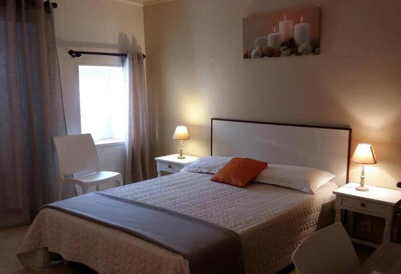 スタンダードトリプルルーム, Hôtel La Gravenne