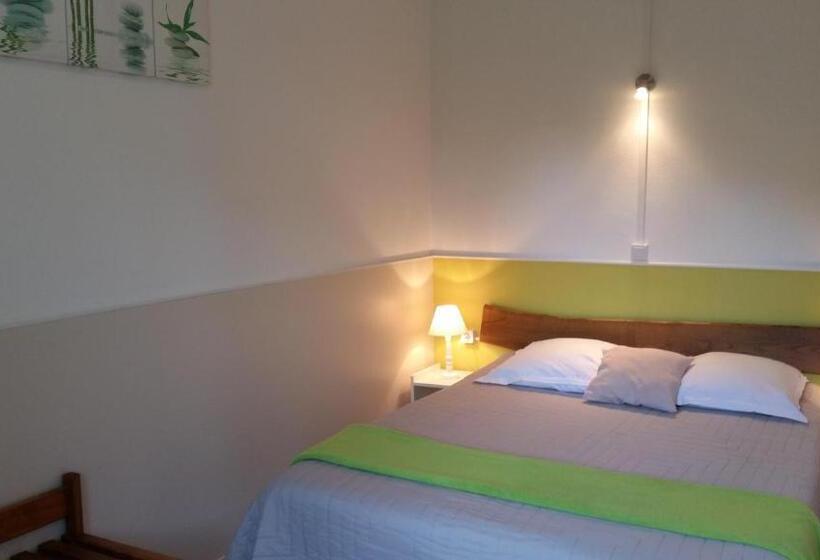 マウンテンビュースタンダードルーム, Hôtel La Gravenne