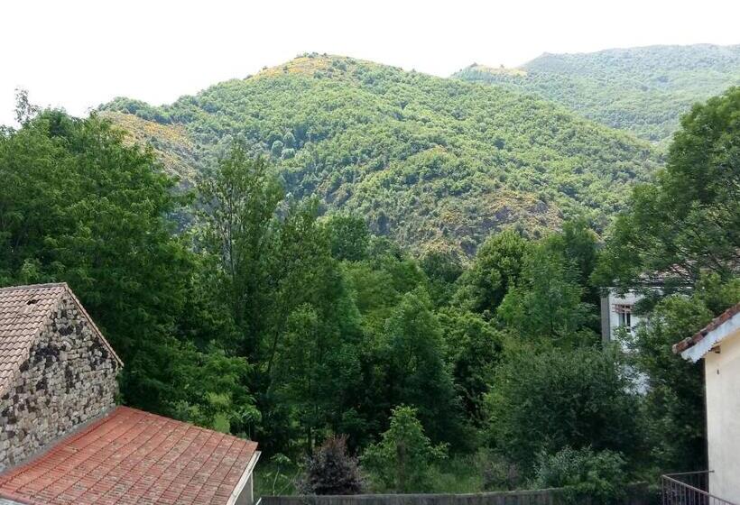 マウンテンビュースタンダードルーム, Hôtel La Gravenne