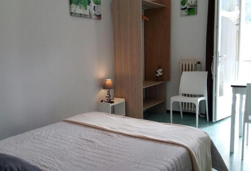 マウンテンビュースタンダードルーム, Hôtel La Gravenne