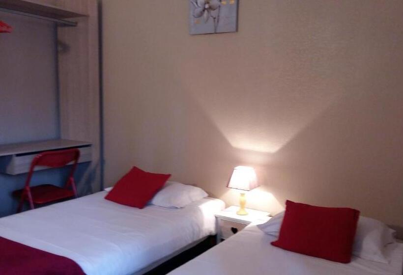 Семейный Номер, Hôtel La Gravenne