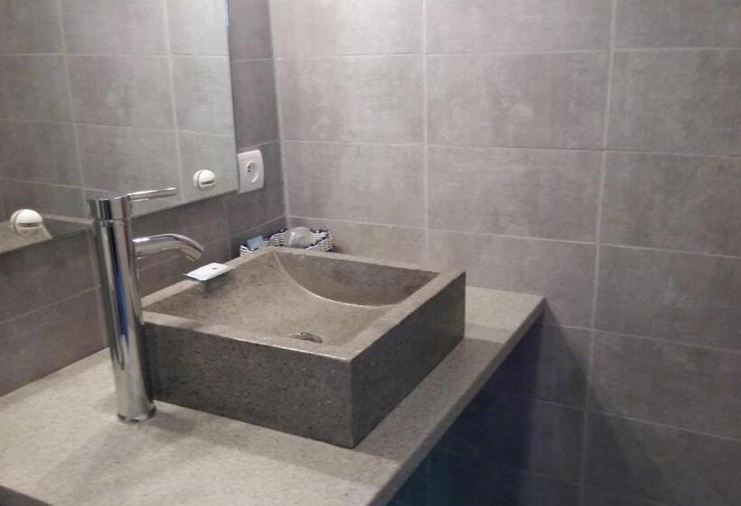 ガーデンビューファミリールーム, Hôtel La Gravenne