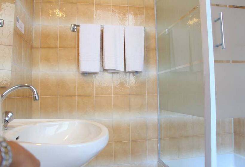 스탠다드 트리플 룸, Le Colibri