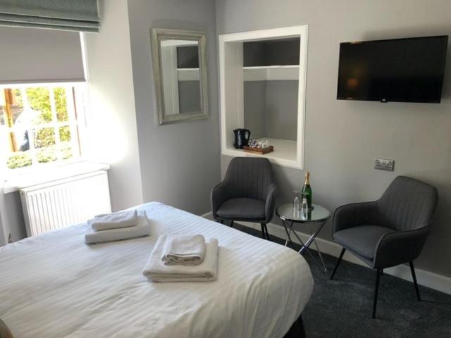 标准间, Old Churches House