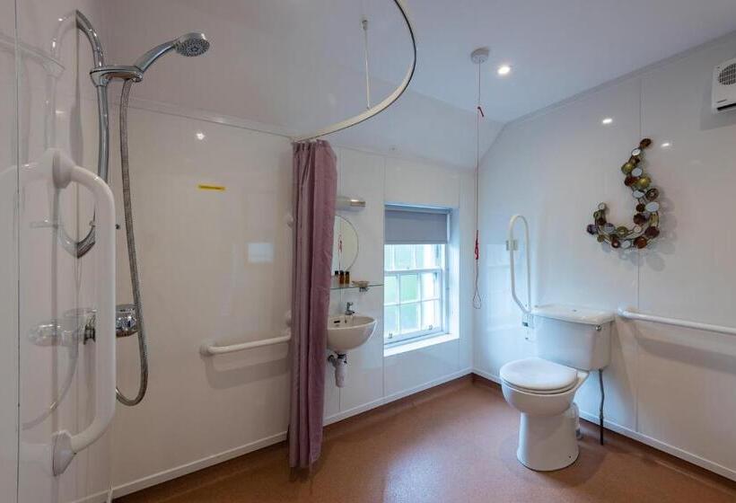 基本间, Old Churches House