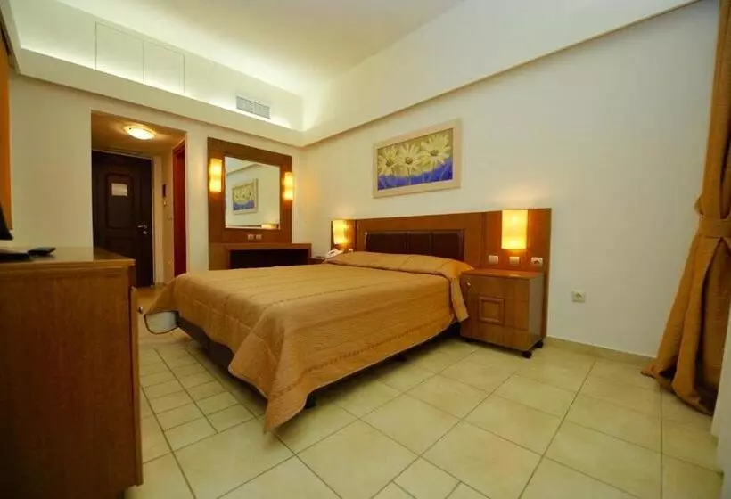 景色の見えるスタンダード4人部屋, Pheia, Vriniotis Resorts