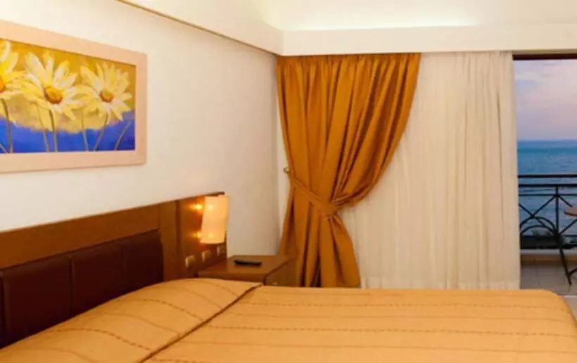 景色の見えるスタンダード4人部屋, Pheia, Vriniotis Resorts