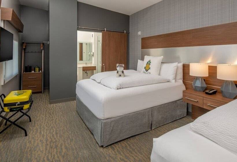 Люкс, Staypineapple, Hotel Z, Gaslamp San Diego