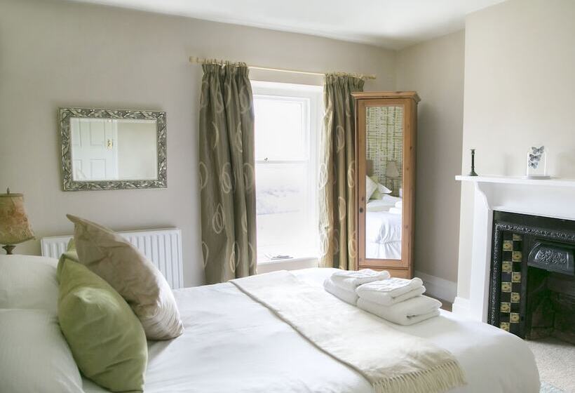 标准间, The Punch Bowl Inn