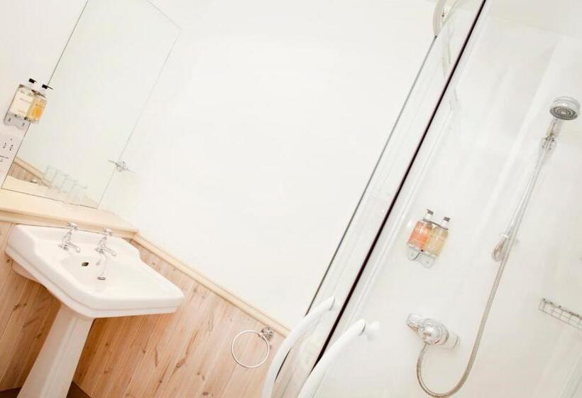 标准间, The Punch Bowl Inn