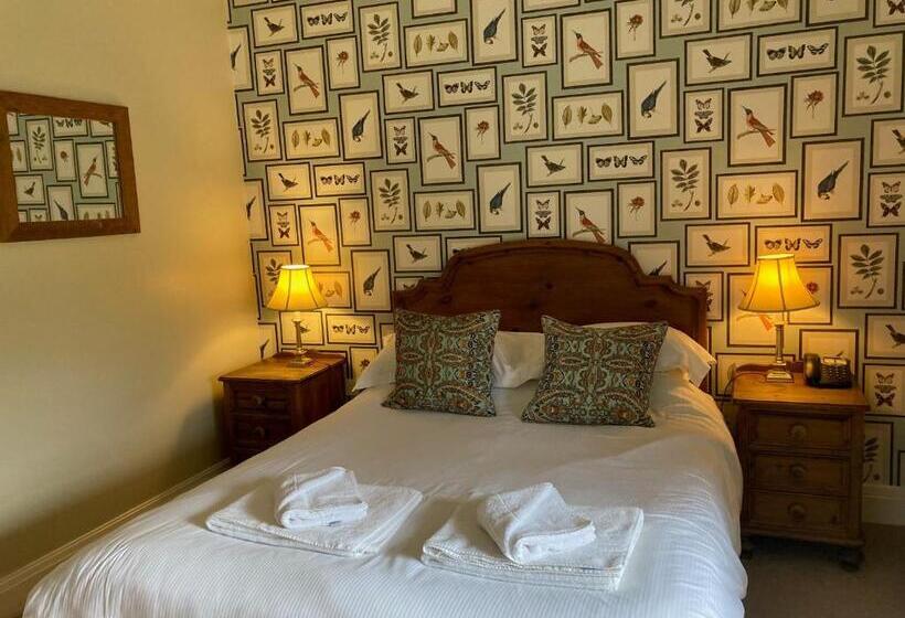 标准间, The Punch Bowl Inn