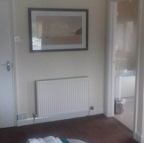 חדר סטנדרט, The Railway Inn